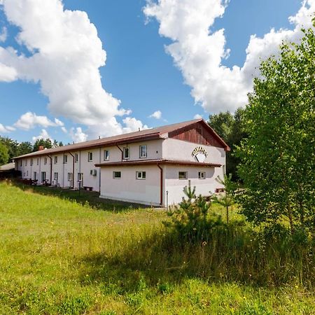 Viesu Nams “Dimantu Ferma” Hotell Ikšķile Exteriör bild